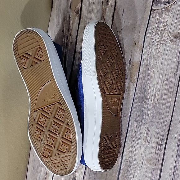 Converse - Picture 4 of 4